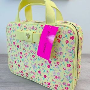 Betsey Johnson Bow Weekender Travel Bag NWT